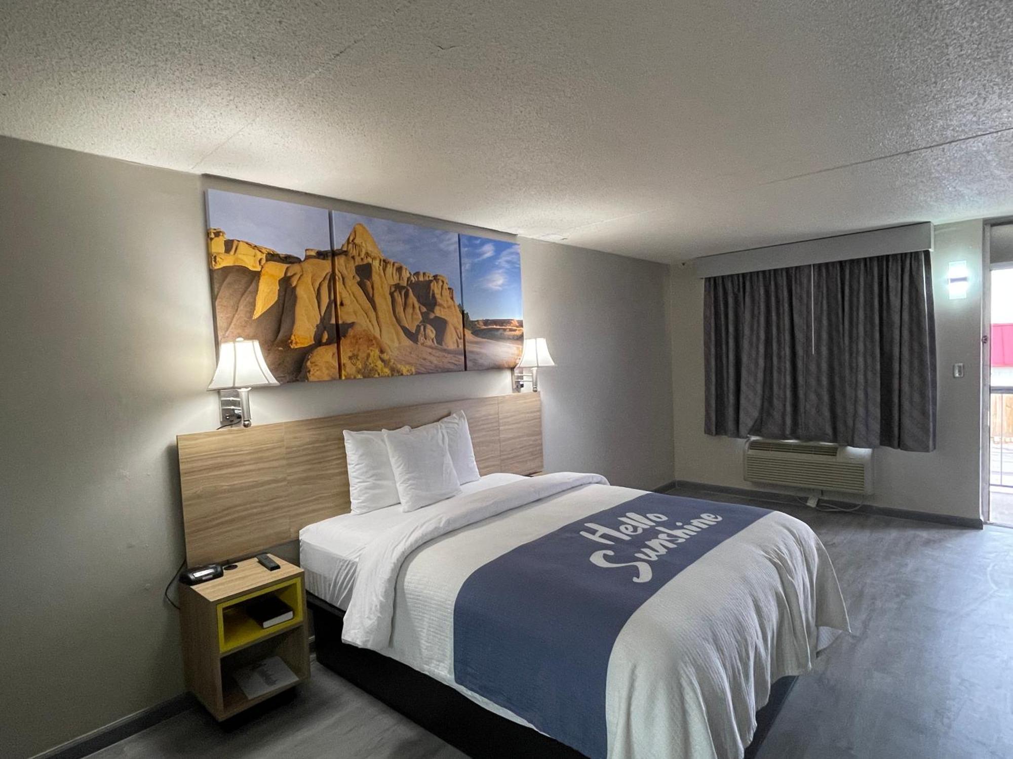 Days Inn By Wyndham Salina South Exterior photo